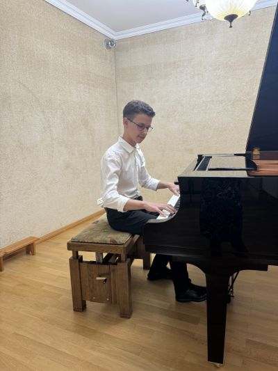 Zdjęcie 17 z galerii Koncert pt. „Uczniowie sekcji fortepianu rodzicom"