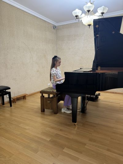 Zdjęcie 7 z galerii Koncert pt. „Uczniowie sekcji fortepianu rodzicom"