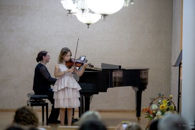 Zdjęcie 15 z galerii Popis uczniów klasy skrzypiec