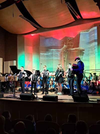 Zdjęcie 5 z galerii Koncert chóru pt. „Wyśpiewaj marzenia”