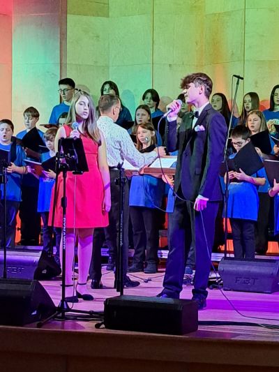 Zdjęcie 21 z galerii Koncert chóru pt. „Wyśpiewaj marzenia”