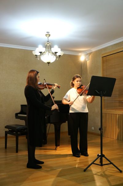 Zdjęcie 13 z galerii Popis uczniów klasy skrzypiec