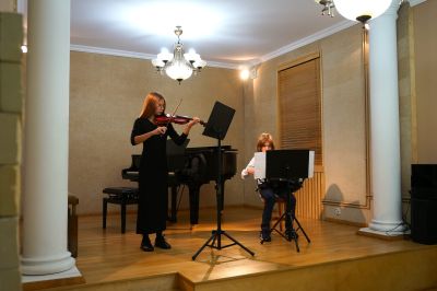 Zdjęcie 19 z galerii Popis uczniów klasy skrzypiec