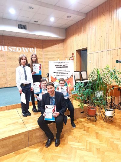 Zdjęcie 9 z galerii I Makroregionalny Konkurs Duetów Dziecięcych "Dowolne Duety w Kolbuszowej"