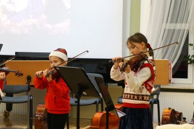 Zdjęcie 17 z galerii Anielskie kolędowanie w ZPSM w Przemyślu