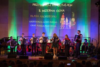 Zdjęcie 22 z galerii Koncerty pt. „Magiczny wieczór" cz. I