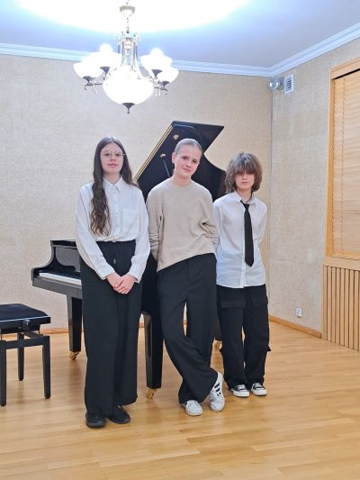Zdjęcie 12 z galerii 13 Konkurs etiudowy pt. małe i DUŻE figle na klawiaturze