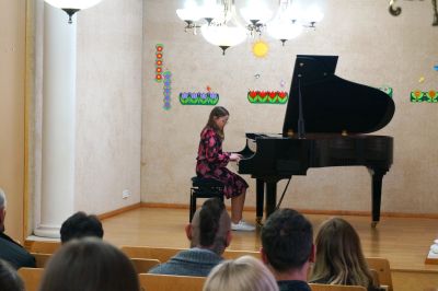 Zdjęcie 3 z galerii Koncert pt. "Wiosna i fortepian"