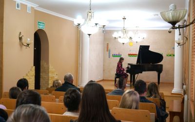Zdjęcie 2 z galerii Koncert pt. "Wiosna i fortepian"