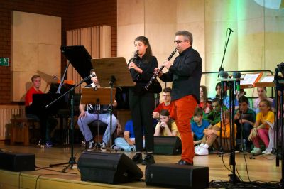 Zdjęcie 51 z galerii Koncert pt. ,,Witajcie w naszej bajce”