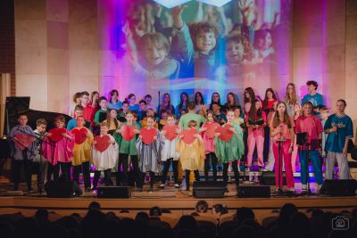 Zdjęcie 22 z galerii Koncert pt. ,,Witajcie w naszej bajce”