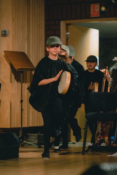 Zdjęcie 33 z galerii Koncert pt. ,,Witajcie w naszej bajce”