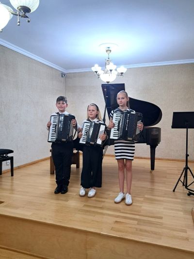 Zdjęcie 1 z galerii Popis uczniów klasy I cyklu czteroletniego