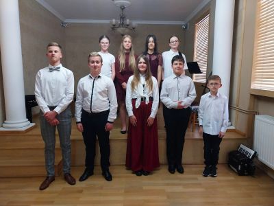Zdjęcie 2 z galerii Popis uczniów klasy II cyklu czteroletniego