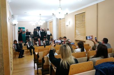Zdjęcie 1 z galerii Koncert upamiętniający 85. rocznicę Zbrodni Katyńskiej