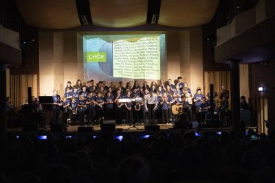 Zdjęcie 38 z galerii Koncert pt. ,,Muzyka w sercu gra"