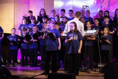 Zdjęcie 3 z galerii Koncert pt. ,,Muzyka w sercu gra"