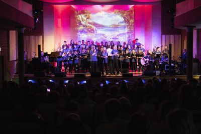 Zdjęcie 17 z galerii Koncert pt. ,,Muzyka w sercu gra"