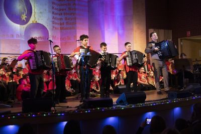 Zdjęcie 8 z galerii Koncert pt. „Z serca ku niebu"