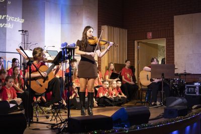 Zdjęcie 21 z galerii Koncert pt. „Z serca ku niebu"