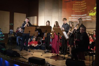 Zdjęcie 16 z galerii Koncert pt. „Z serca ku niebu"