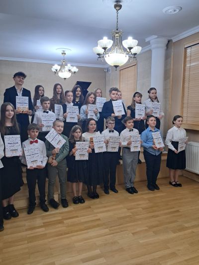 Zdjęcie 3 z galerii 14 Konkurs etiudowy „małe i DUŻE figle na klawiaturze"