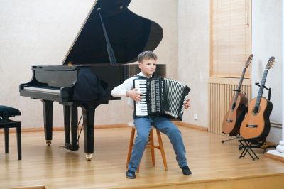 Zdjęcie 11 z galerii Popis uczniów klasy IV cyklu sześcioletniego
