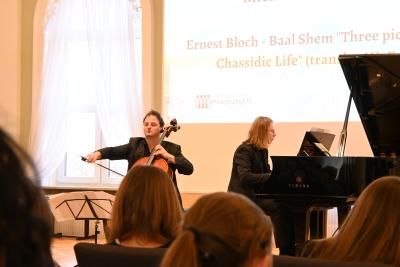 Zdjęcie 3 z galerii Wycieczka na koncert w ramach 17. Wiosennych Kursów Mistrzowskich w Przemyślu