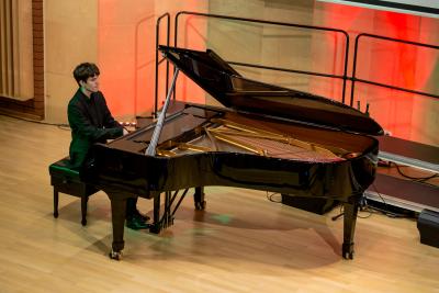 Zdjęcie 9 z galerii Koncert "Kierunek Szkoła Muzyczna"