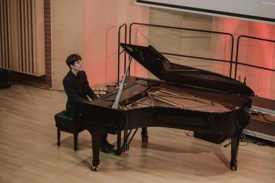 Zdjęcie 10 z galerii Koncert "Kierunek Szkoła Muzyczna"