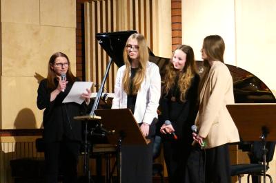 Zdjęcie 18 z galerii Koncert "Wspomnienie Krzysztofa Komedy"