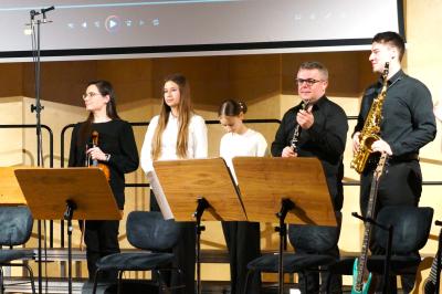 Zdjęcie 19 z galerii Koncert "Wspomnienie Krzysztofa Komedy"